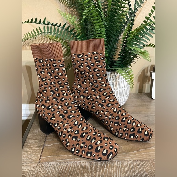 Anthropologie Silent D Camorra Leopard print knit sock boots Size 39/8.5 - Picture 10 of 16